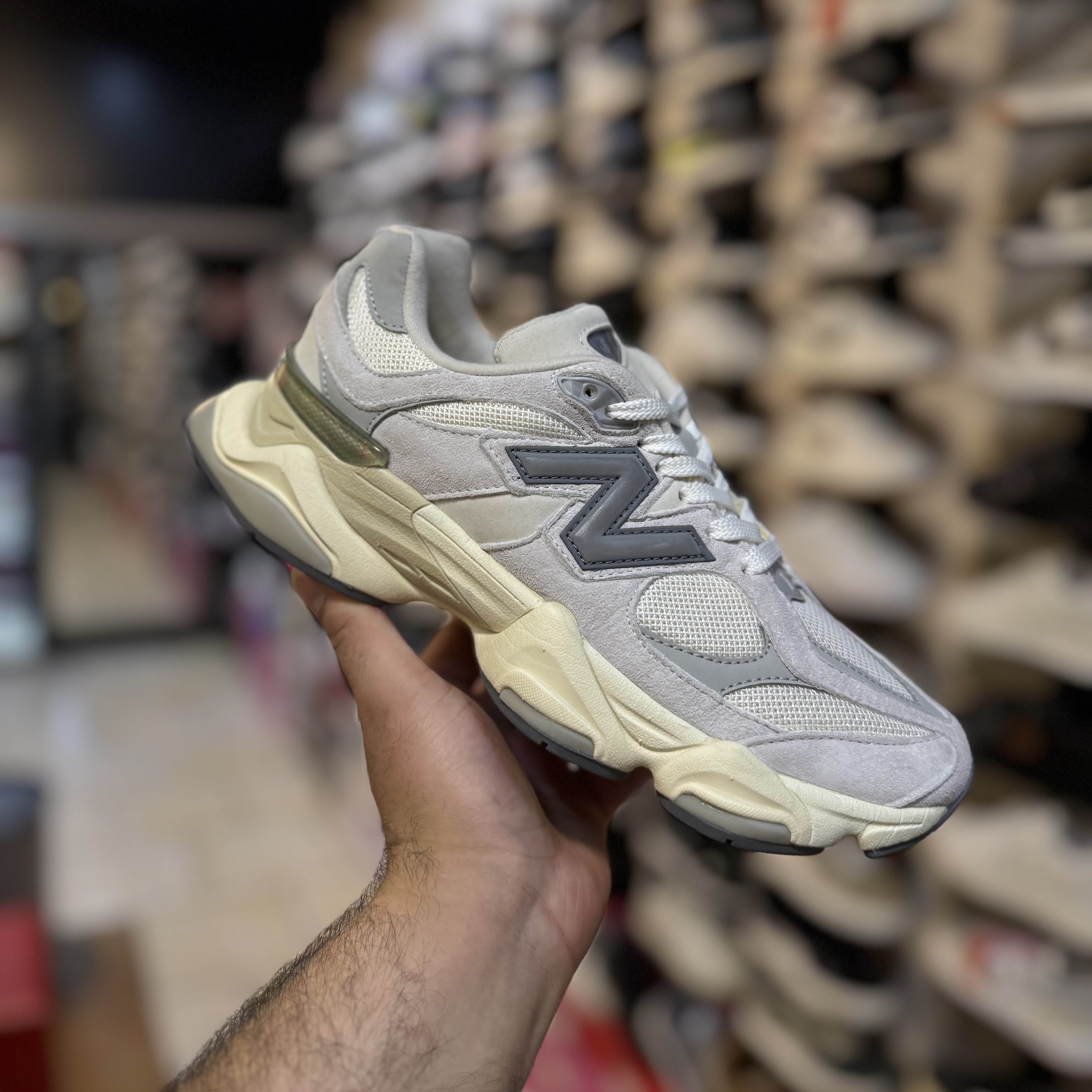 کتونی راحتی اسپرت نیوبالانس 6090 New Balance ویتنام